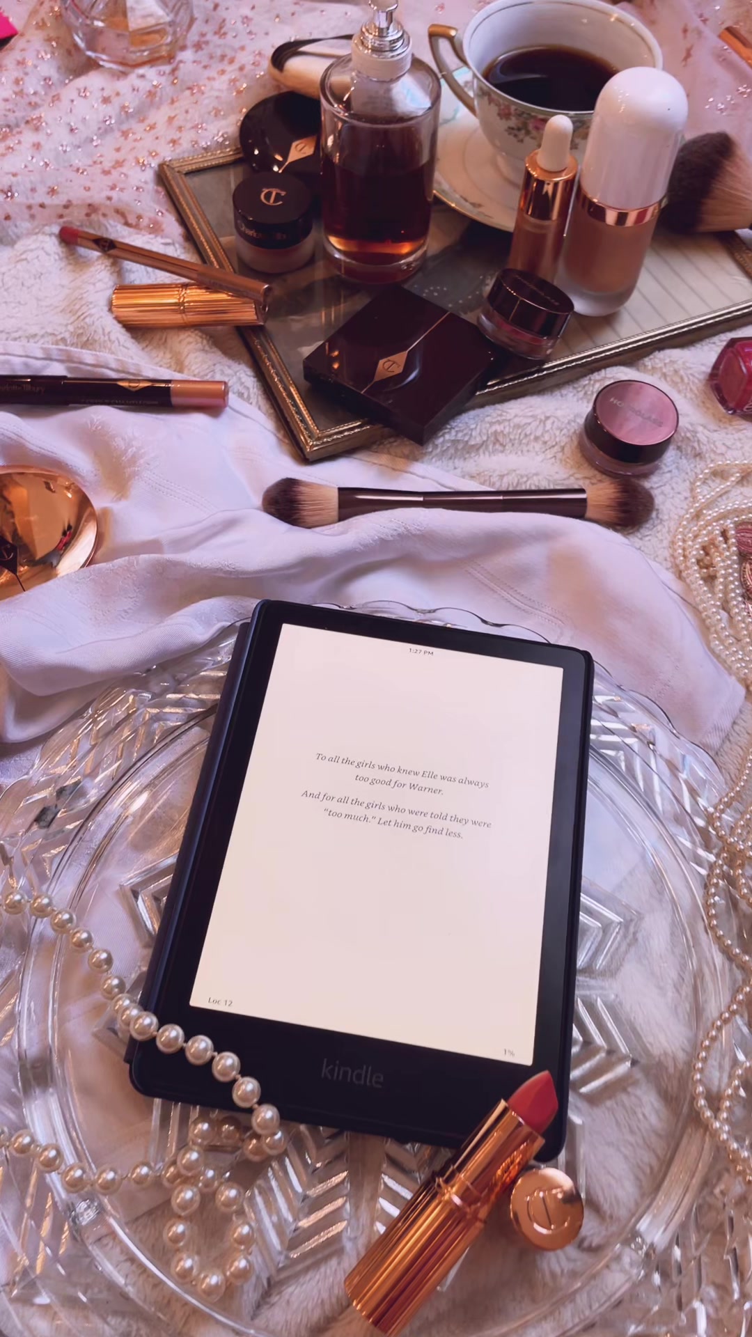 @Caiti_Reads