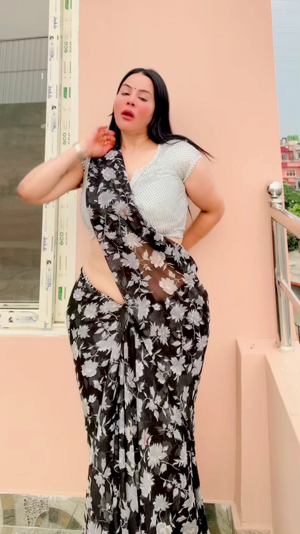 @poonambhetwal