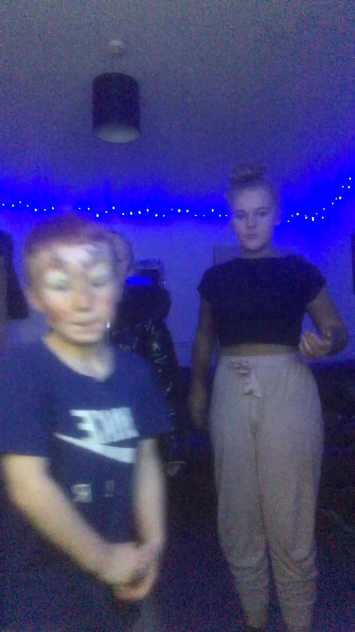 @xxellieburnsxx