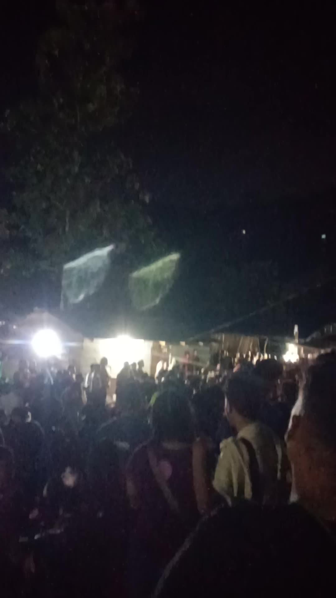 @तल्लो बाटो अमेरिका |