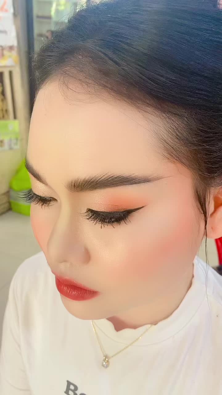 @កញ្ញា និច