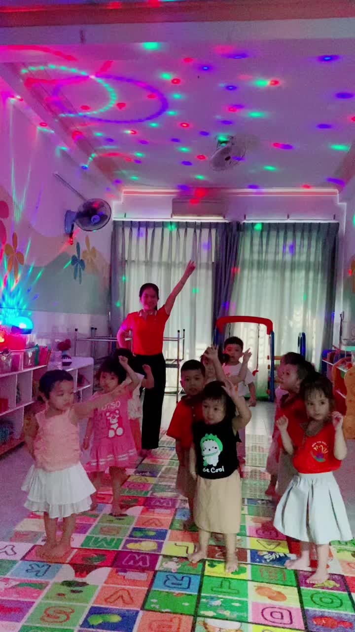 @Xuân Hương1305