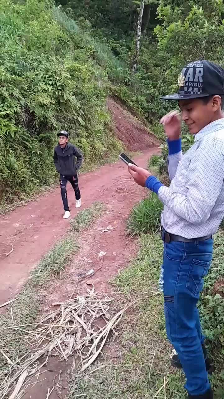 @Camacho