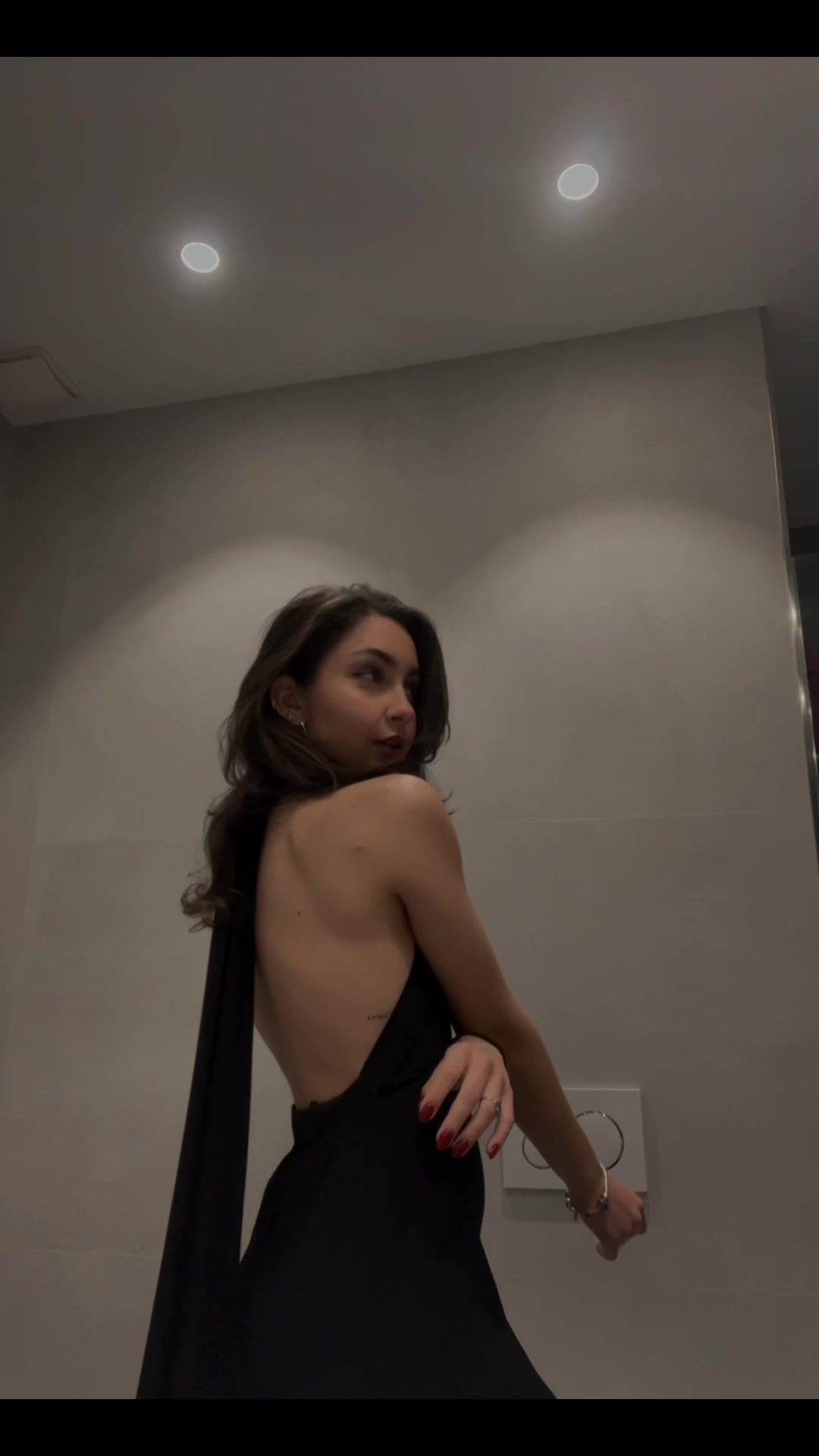 @elena