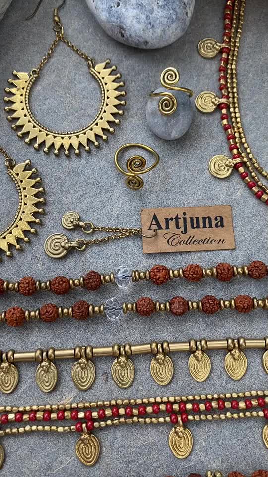 @Artjuna.collection