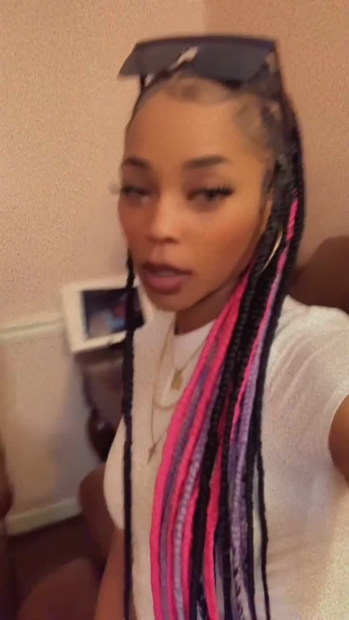 @PrettyHaz😈