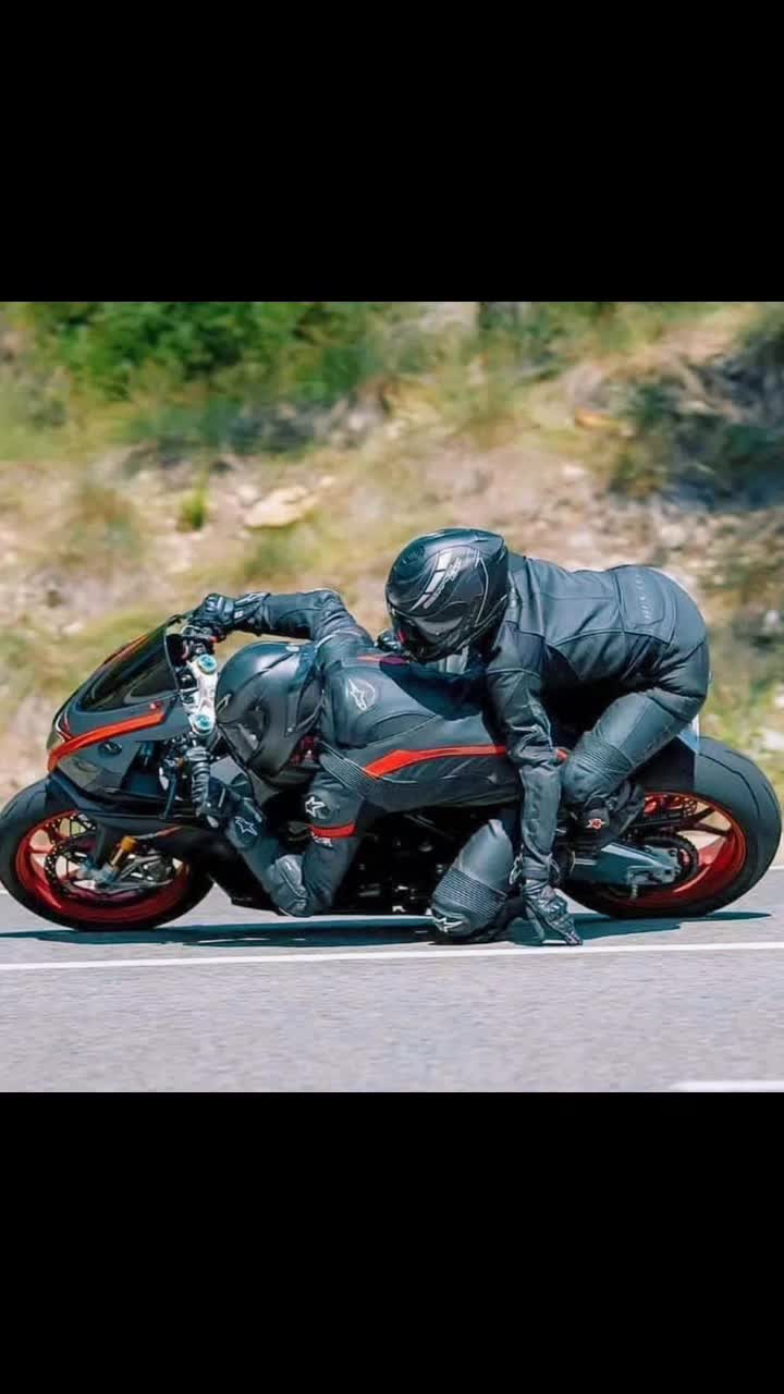 @🏍 ꧁ 𝓥 𝓲 𝓴 𝓲 ꧂ 🦄