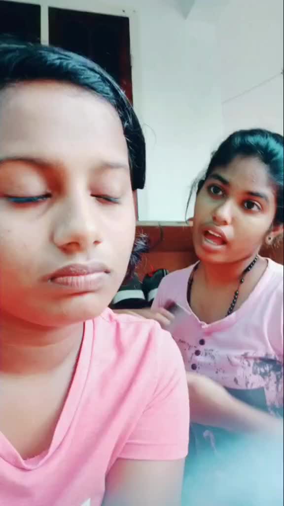 @Devika_deChuzzzz
