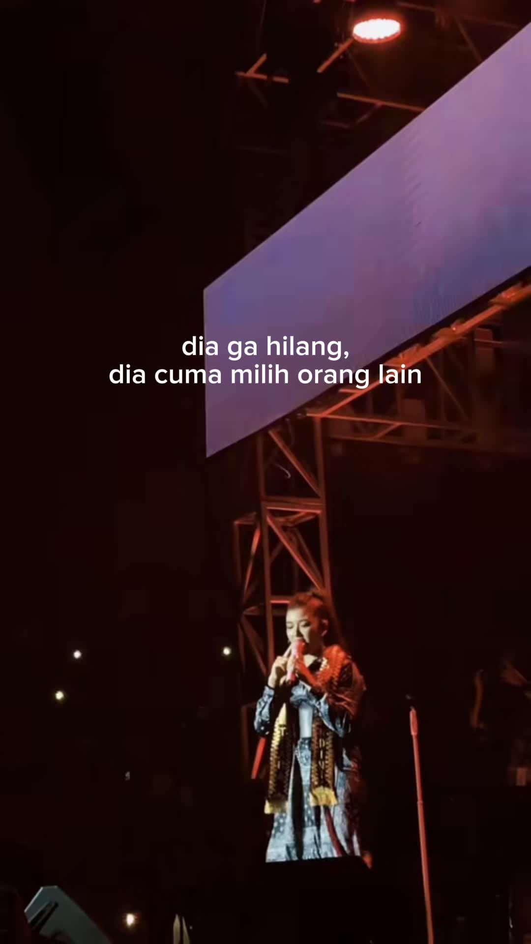 @SUKA GALAU🥀