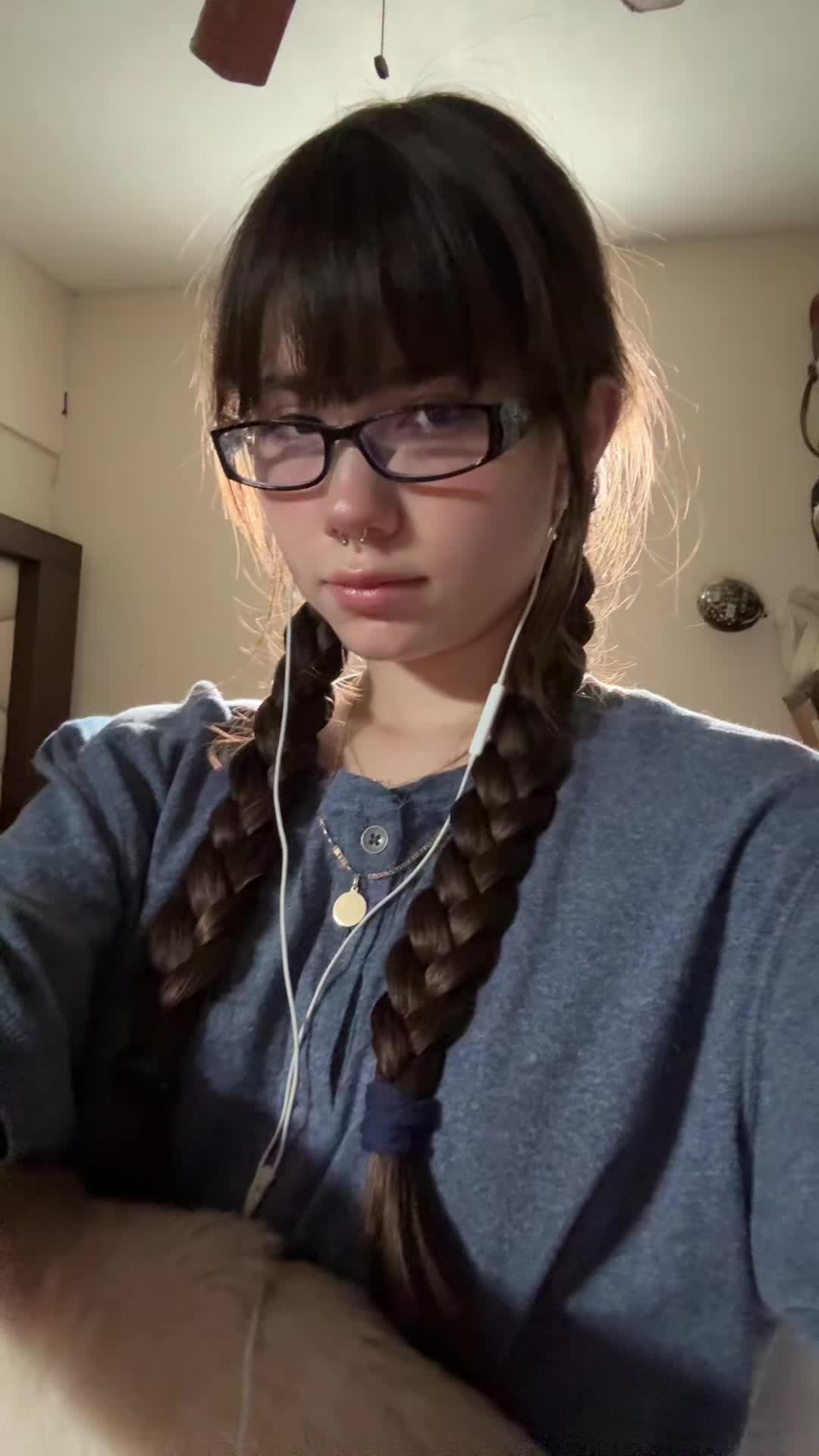 @C⋆˚꩜.ᐟ