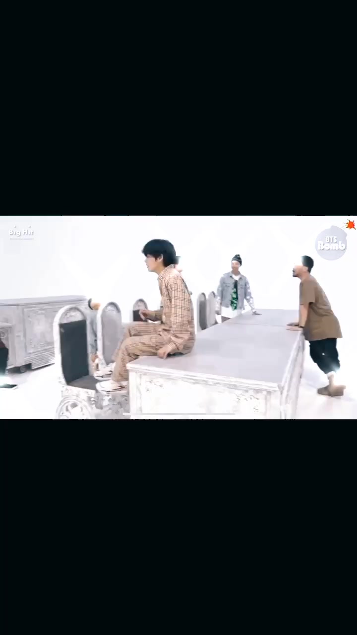 @๐ฆ๐๐จ๐จ๐ค๐ข๐.โท โง
