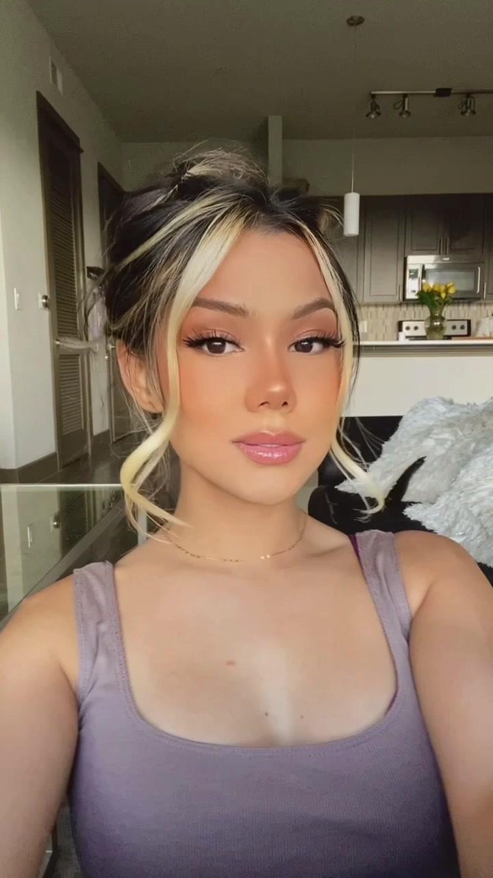 @Elena Smith