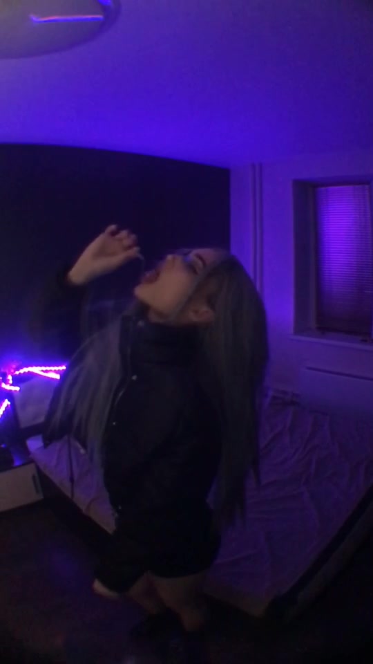 @𝕶𝖗𝖎𝖘 𝖁𝖆𝖓𝖉𝖊𝖗