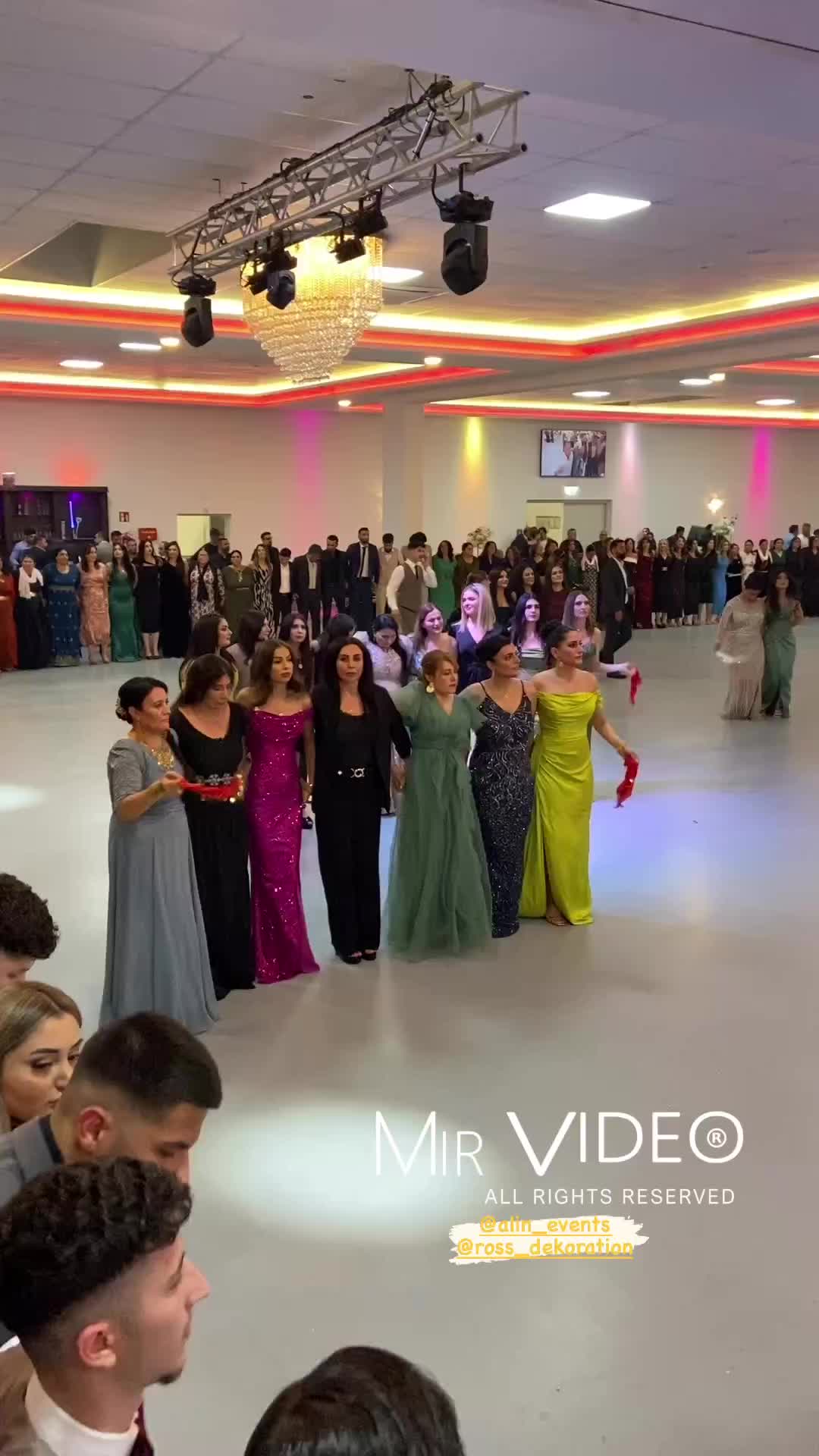 @KurdischWedding