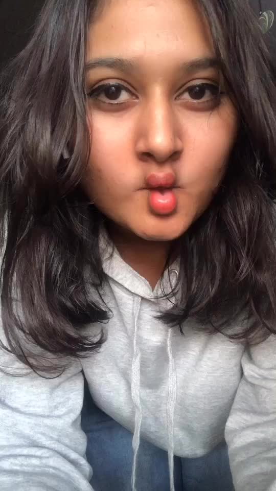 @Aneri Prajapati🌻
