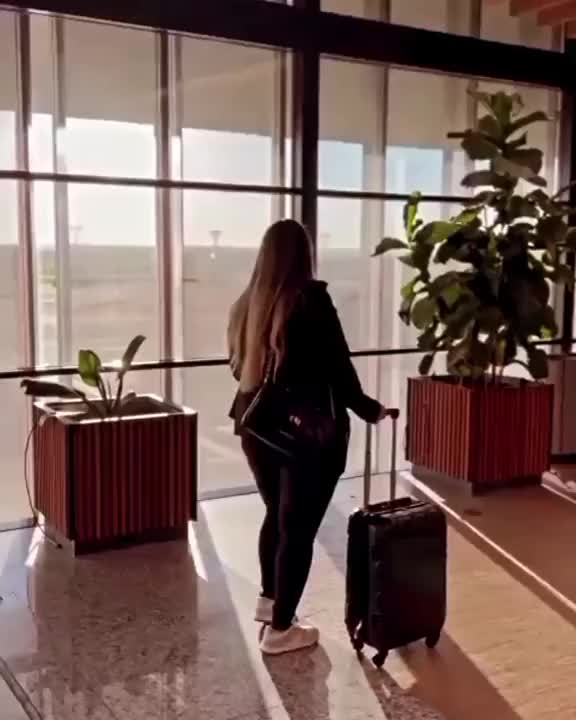 @Thaís Felício