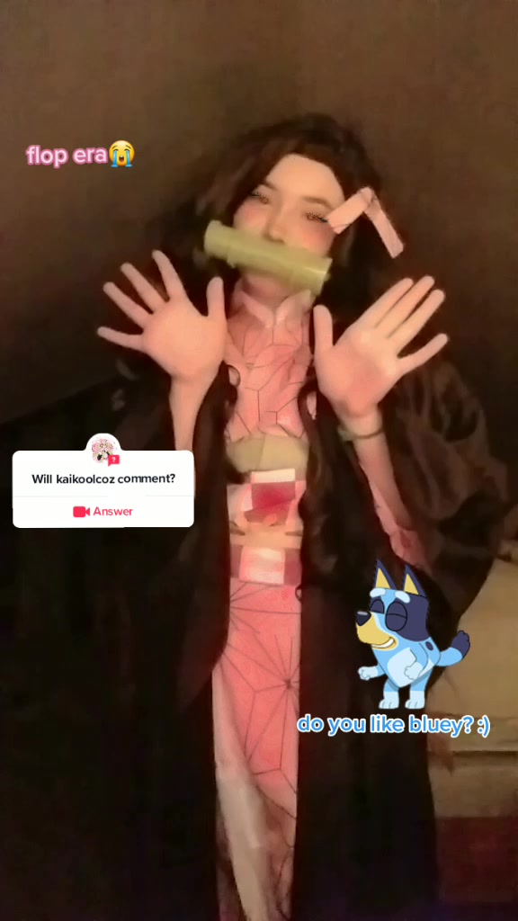 @﹒⪩⪨﹒