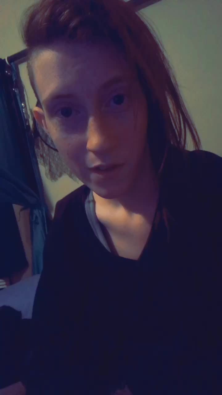 @AlexLynnVape