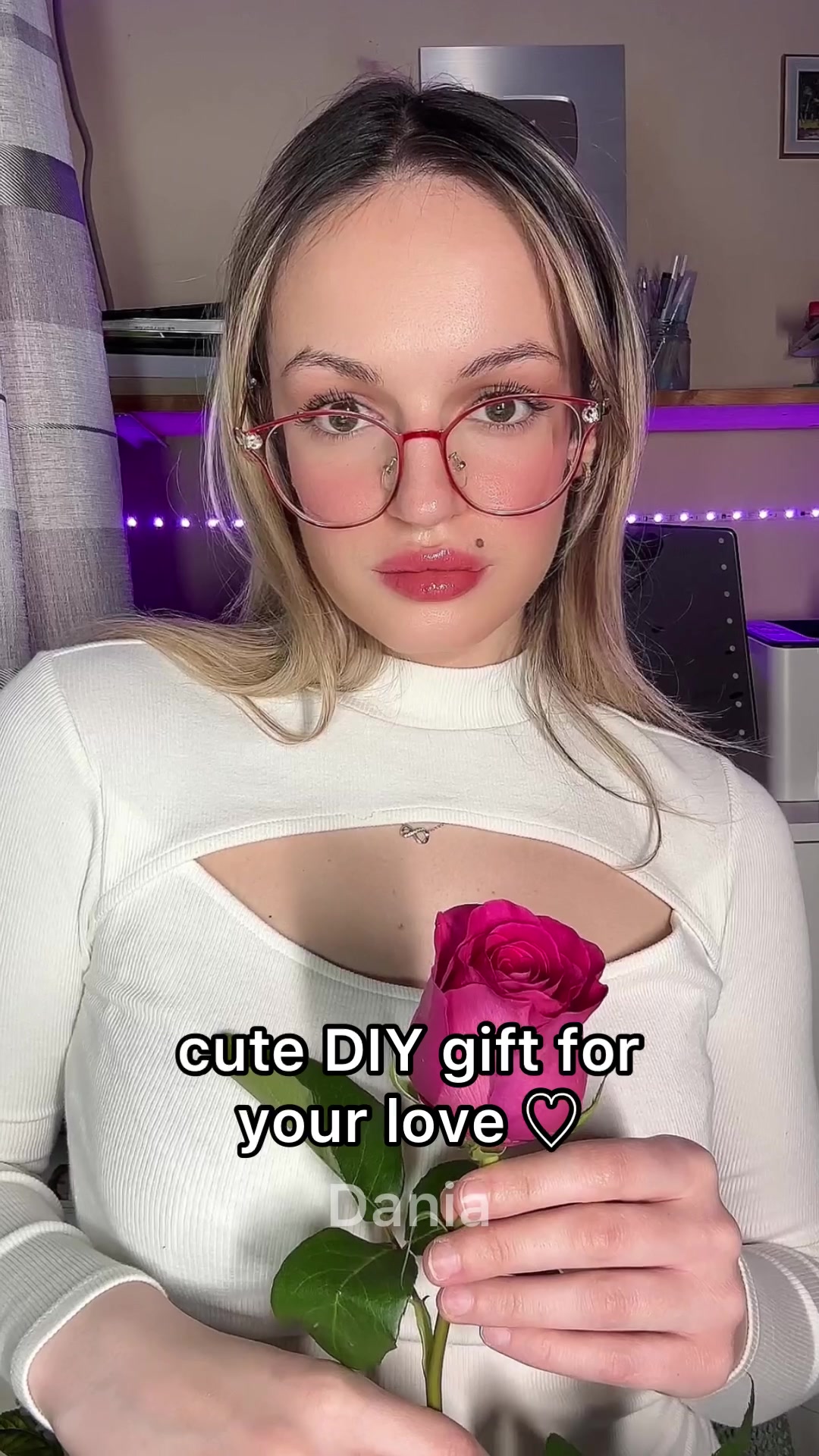 @Dania