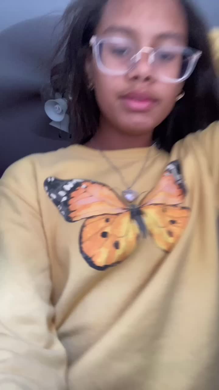@anon._xx.jay.xx follow her