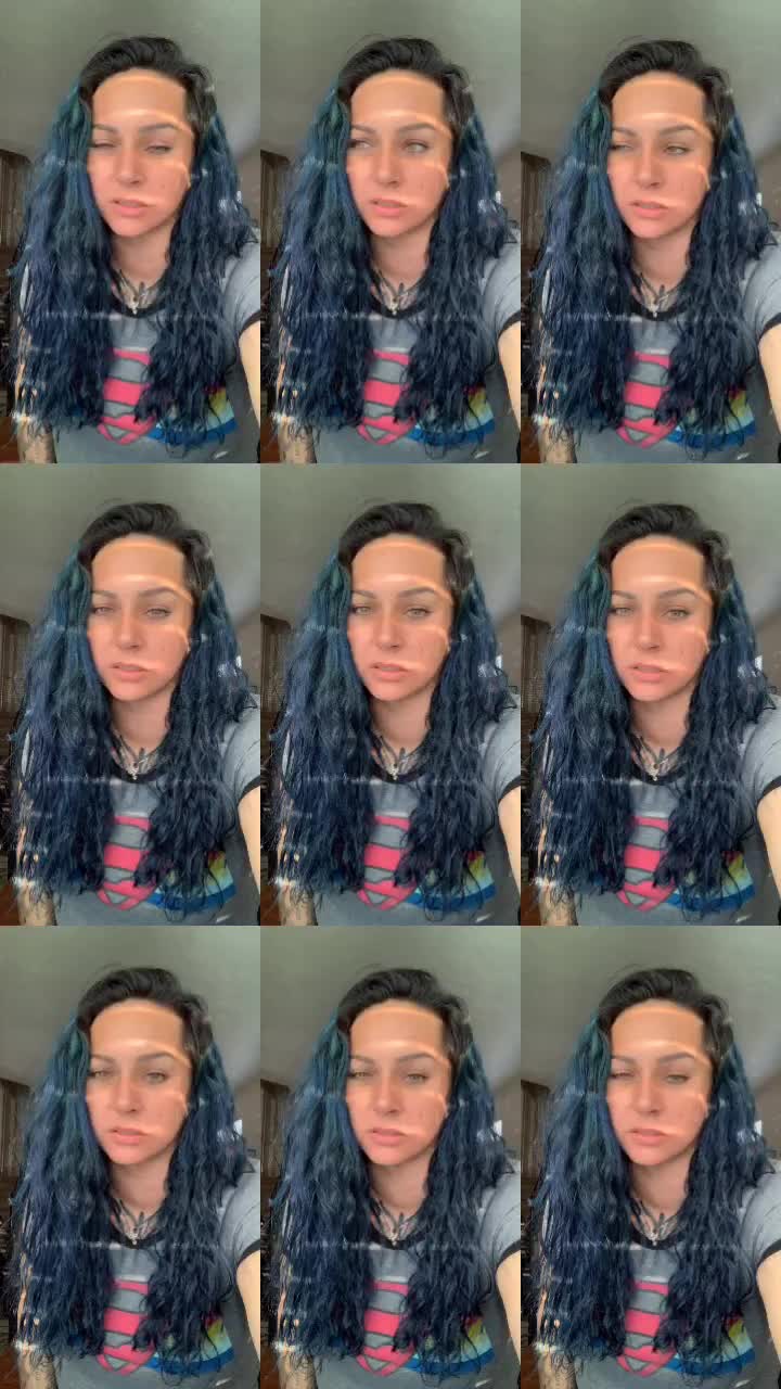 @Erica-El❤️💛💙