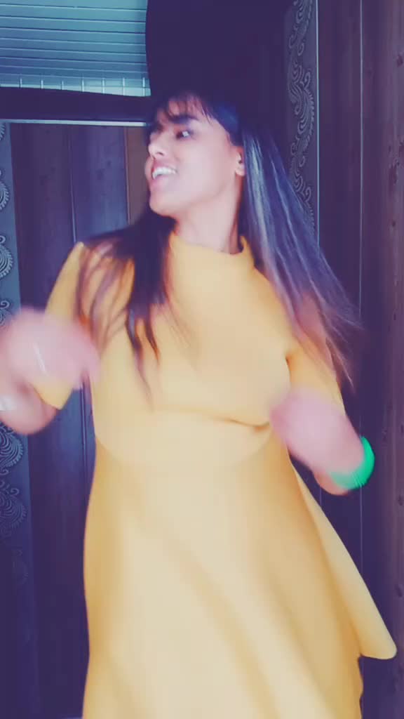 @UrvashiAmmY
