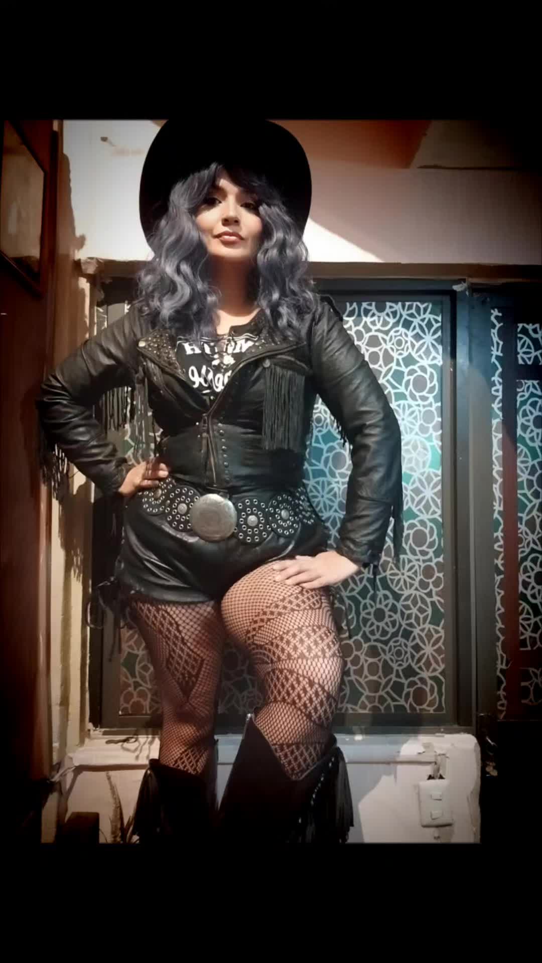 @Cheekbones P&oacute;lvora