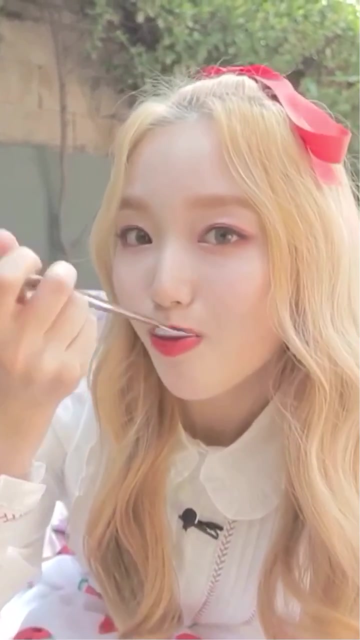 @mostly loona fancams