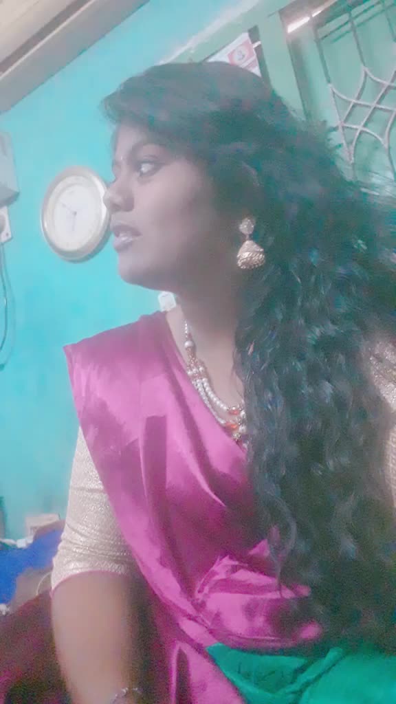 @Nivi💚