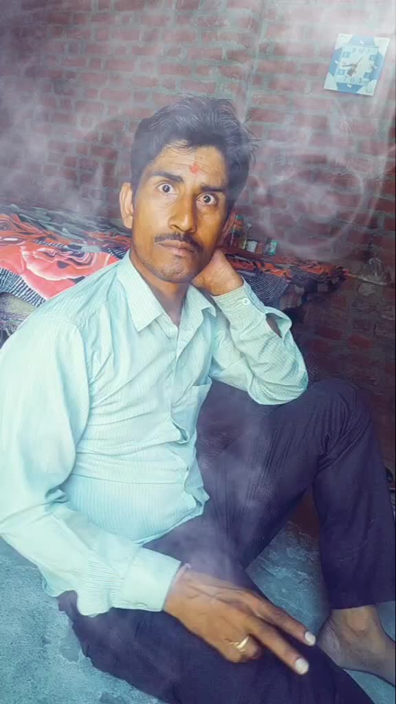 @Lavit