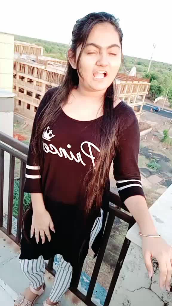 @Ishita_gajjar_offici
