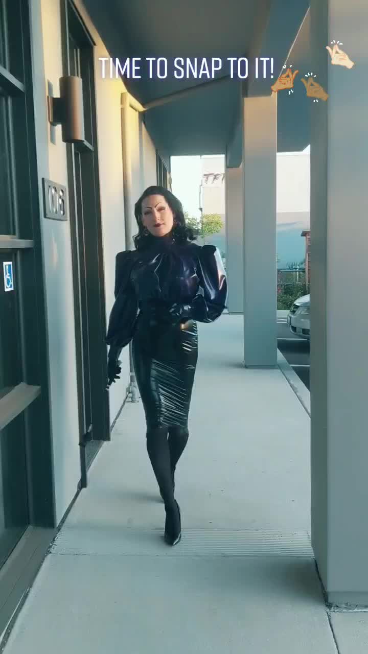 @Selina De Vestige