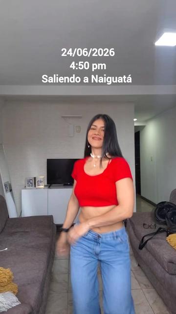 @JuliAnny🦋