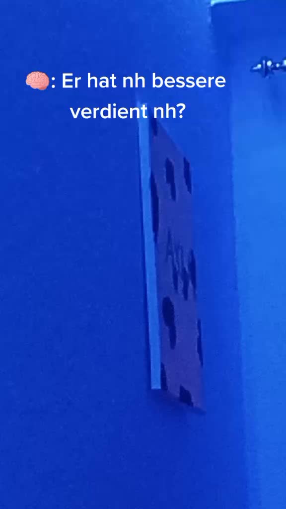 @(: <3