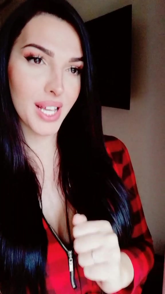 @Anna Farci