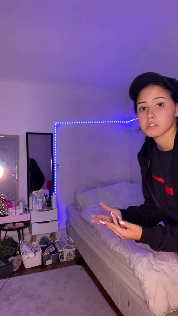 @A N I S S A FR