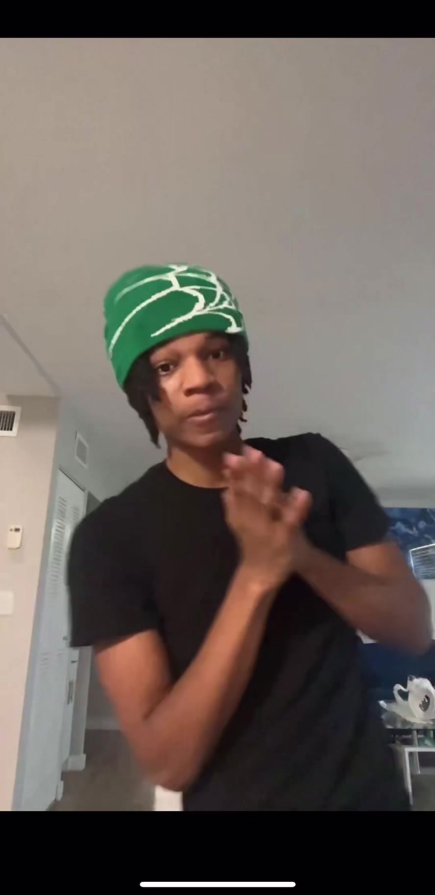 @Up1