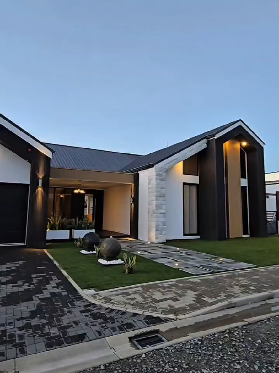 @elevaterealestatenv