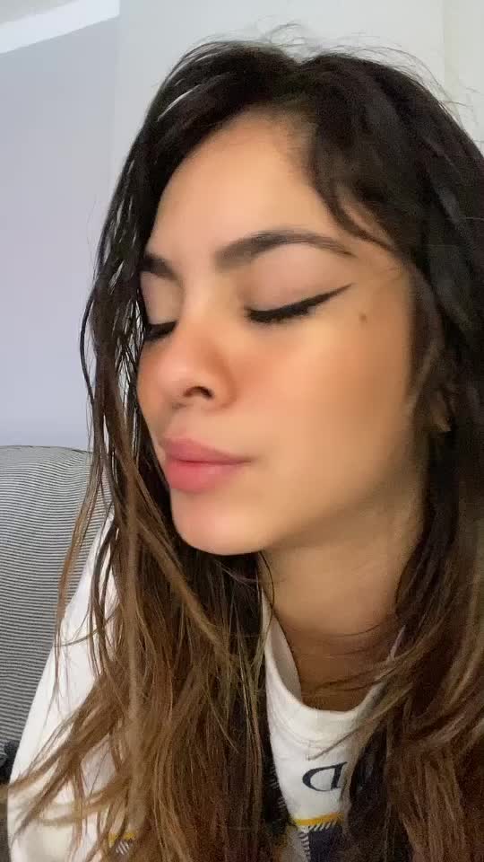 @Anahi García