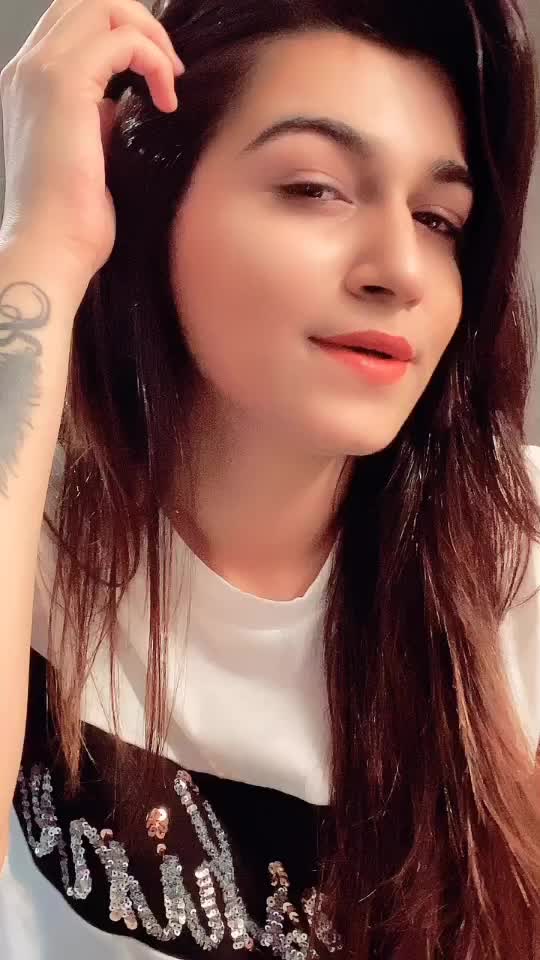 @Riddhi_kacheria❤️👑