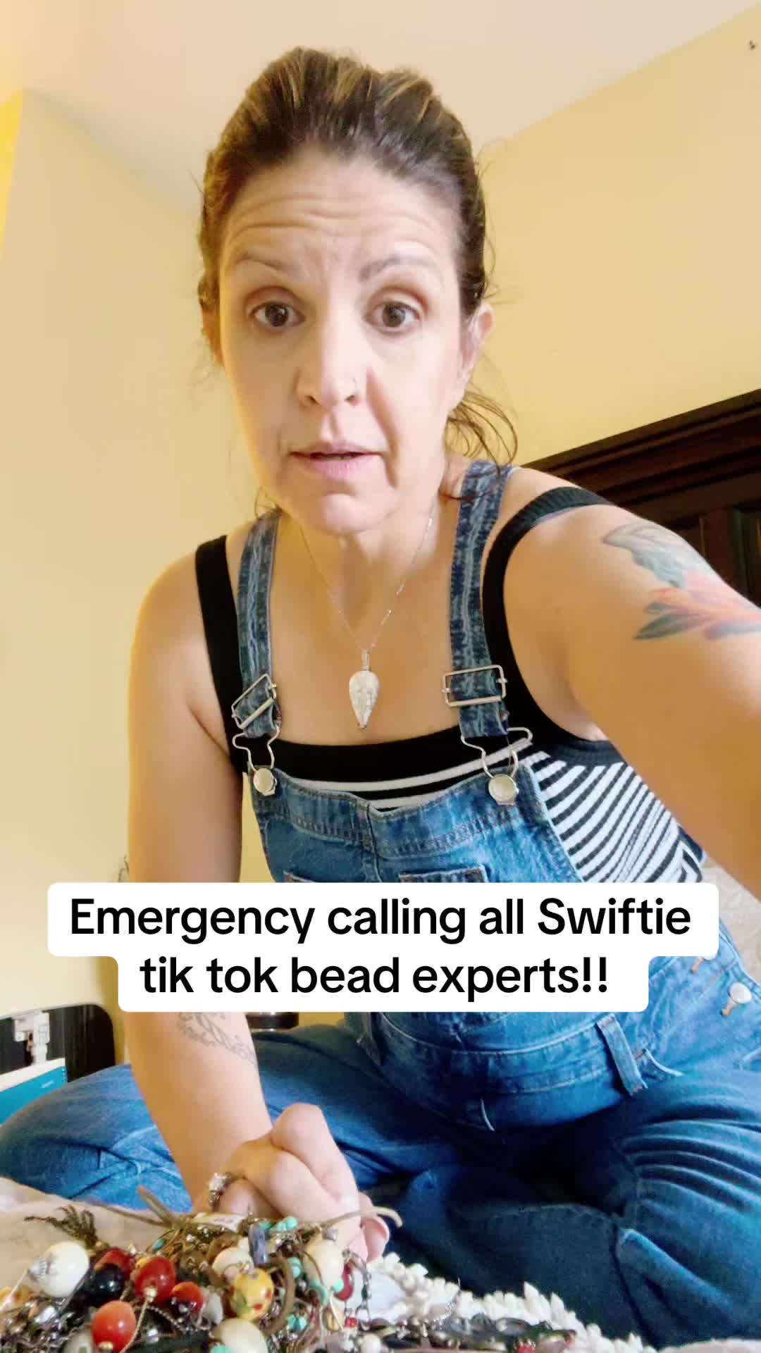 @vikkitheyarnbender