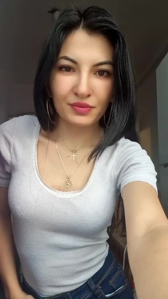 @👑Gyulia,cosmy