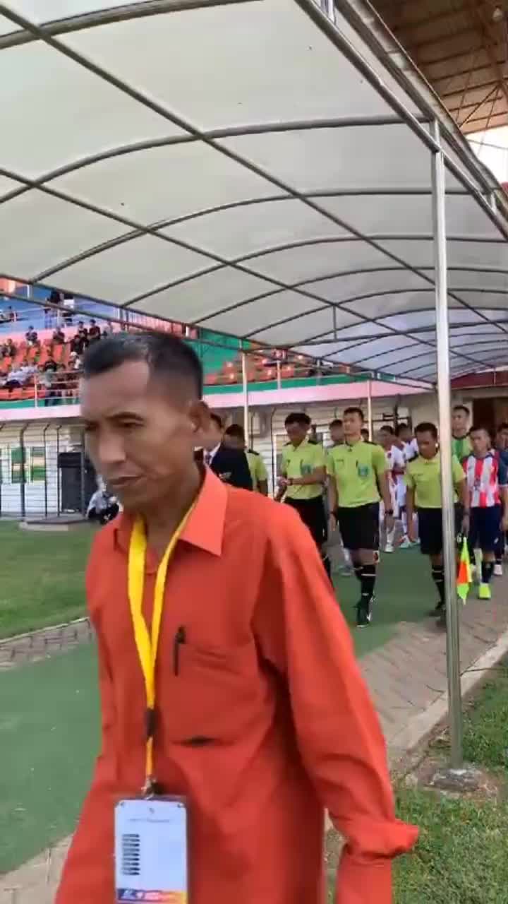 @Warisss