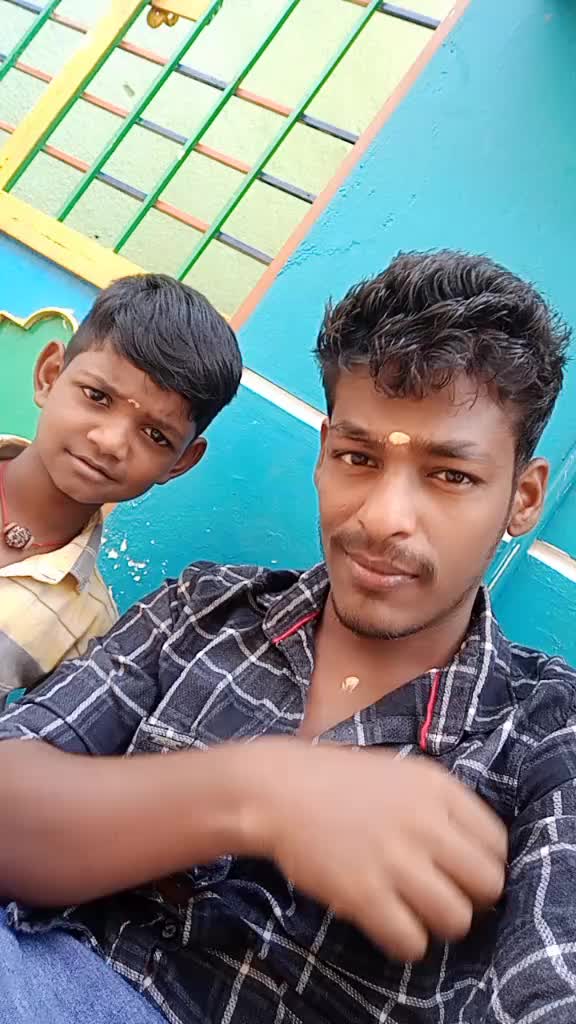 @ViP
