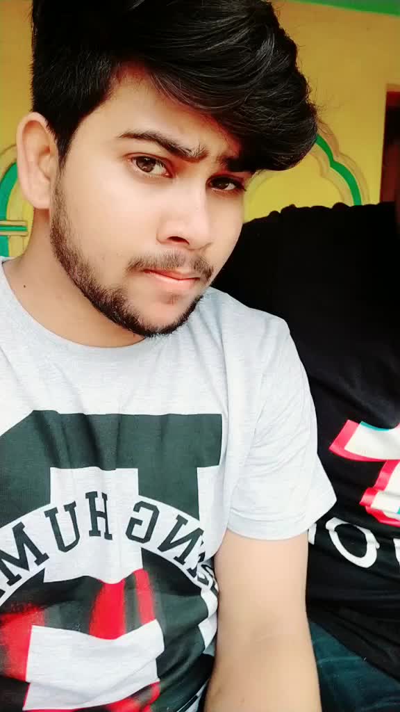 @🌟♥️_.BADRI._🎸💚🌠?