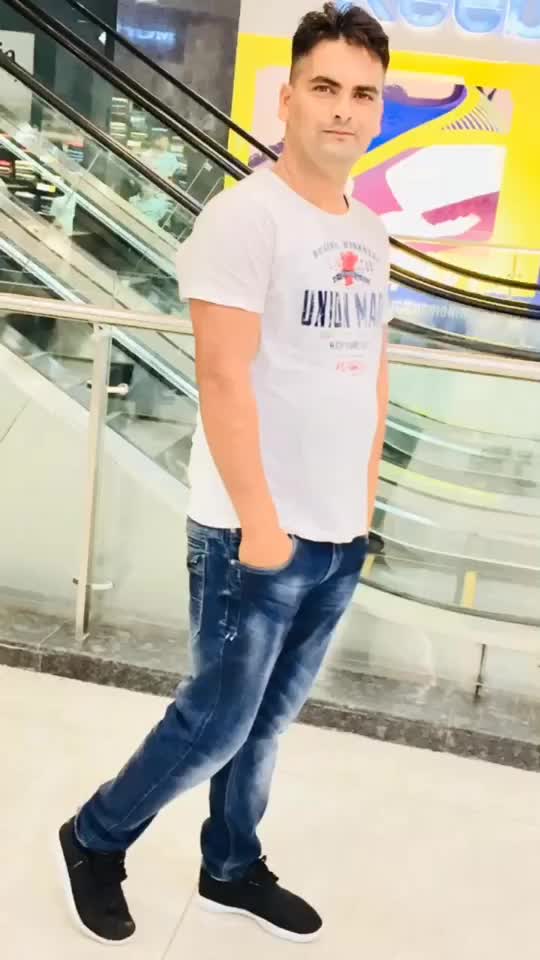 @Moni Mehla