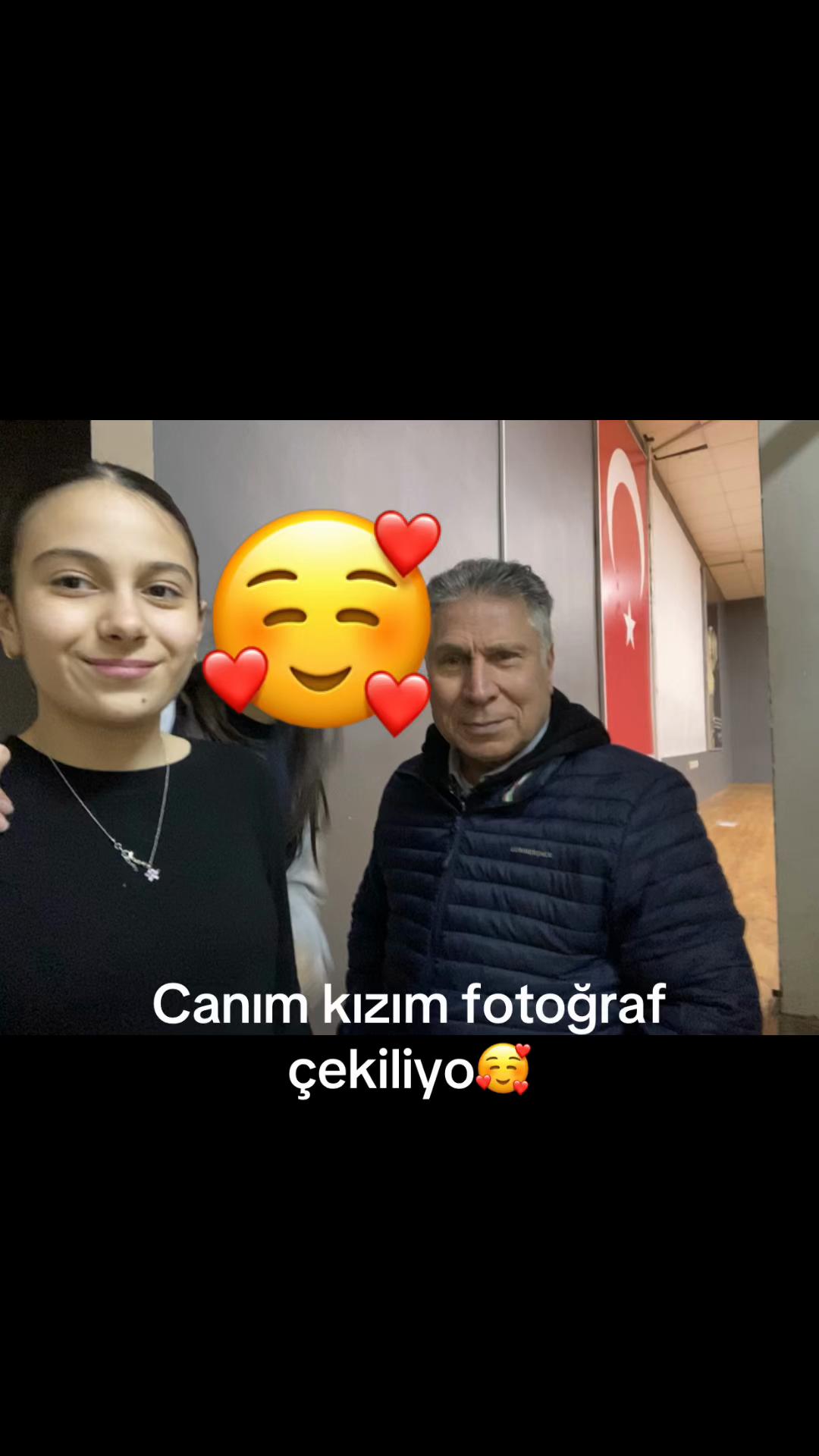 @ZeynepelaaAyseeFarrkEttmee😝