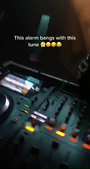 @SandyMedia