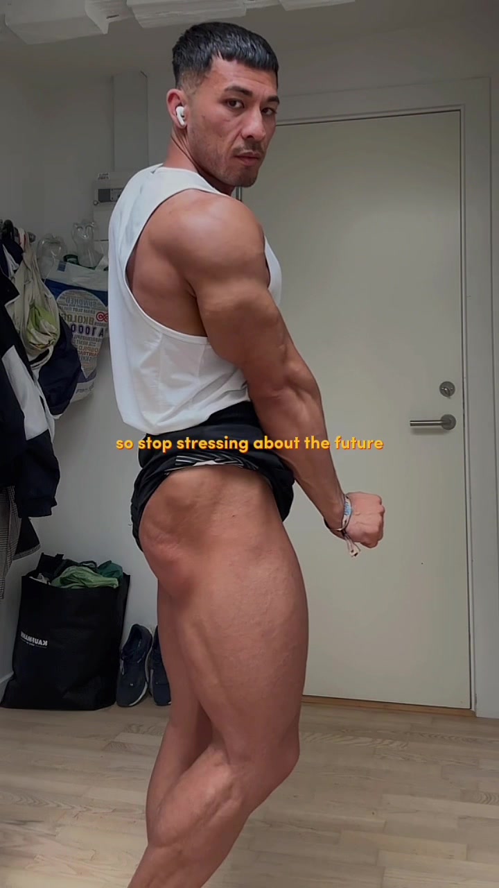 @Ali Khan IFBB PRO