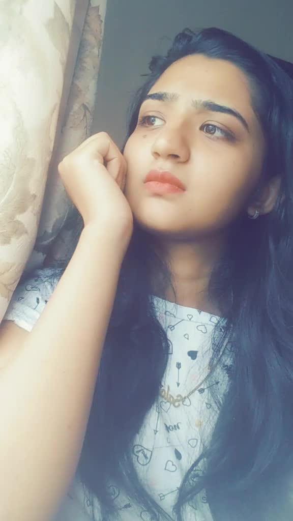 @Saloni Rabara💕